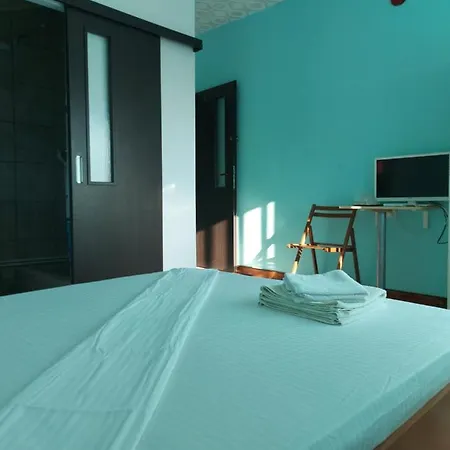 בית הארחה Casa Laricris קורבו