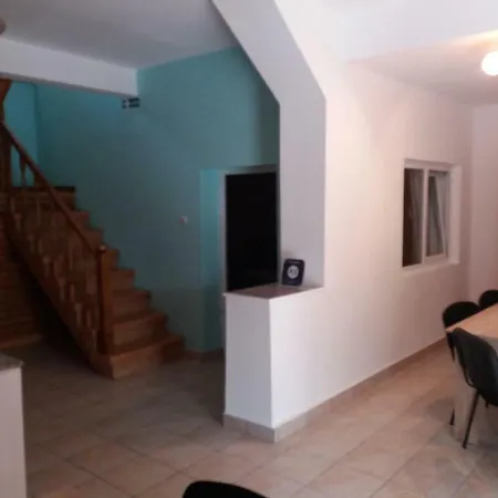 Casa Laricris קורבו