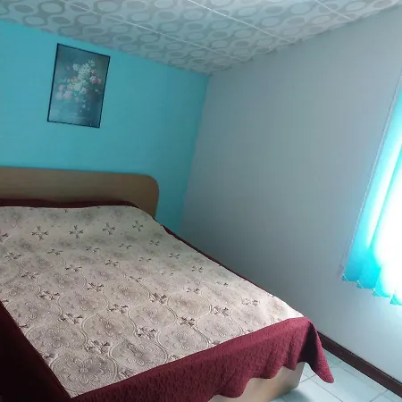 Πανσιόν Casa Laricris Corbu (Constanta)